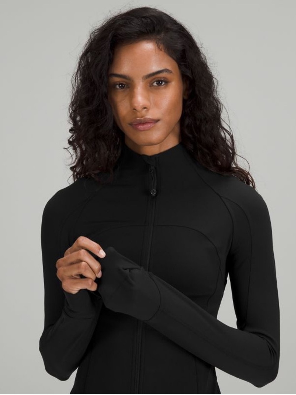 Lululemon cropped define jacket
*Nulu - BLACK Size 6